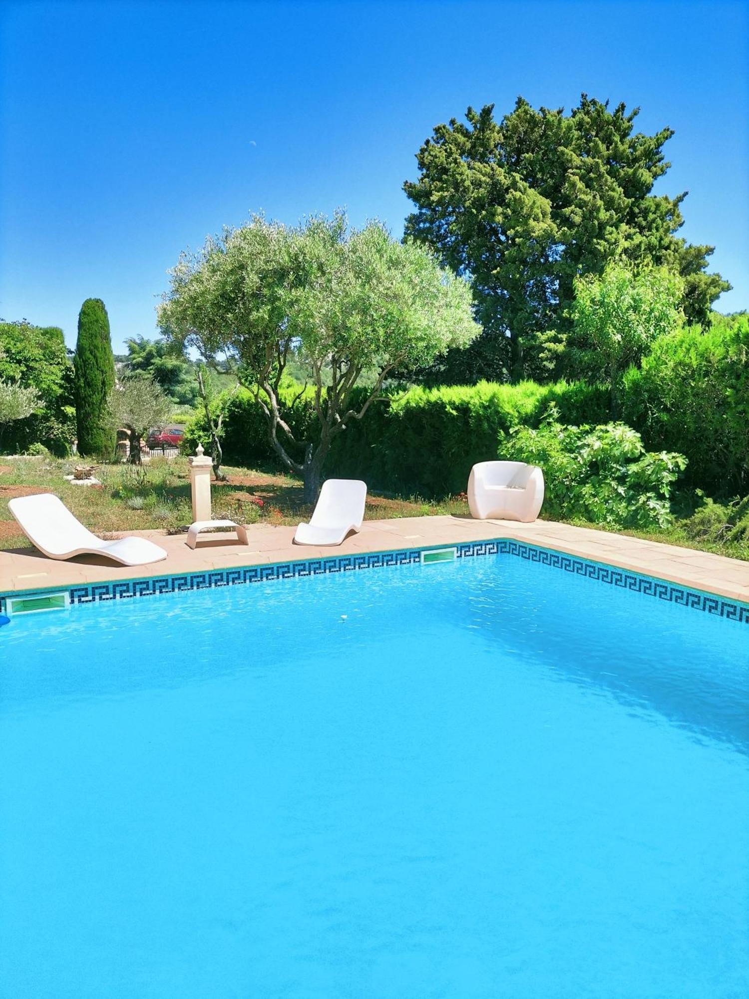 Vacances Carnoux-en-Provence المظهر الخارجي الصورة